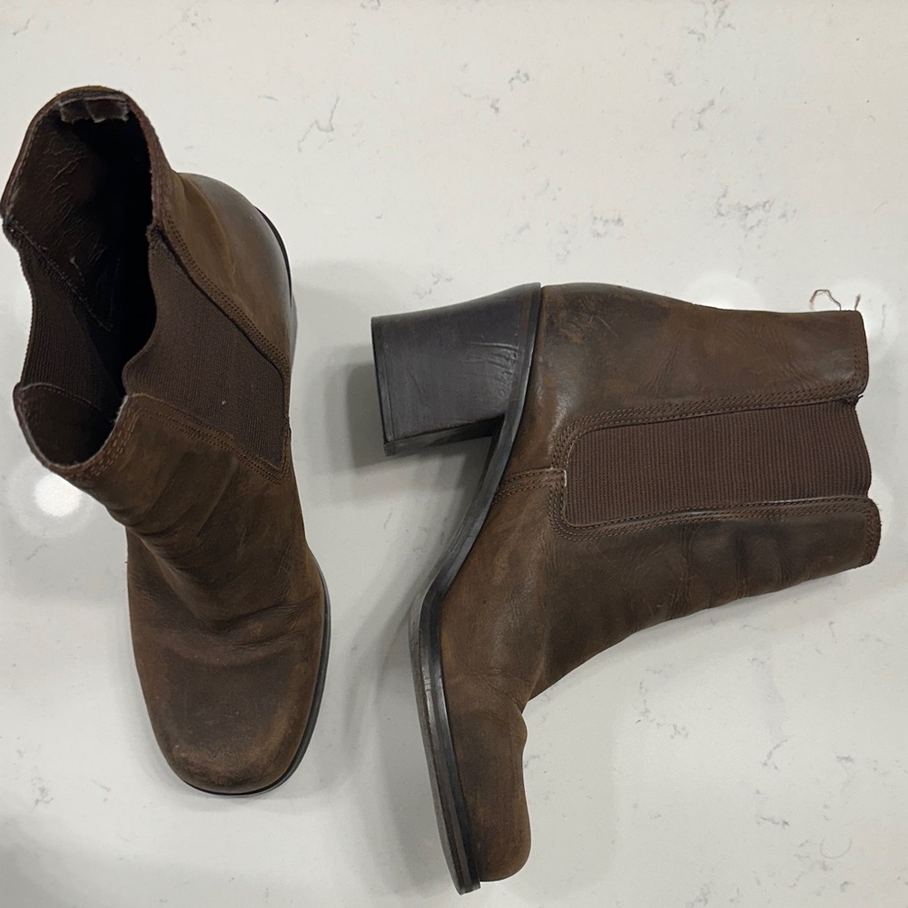 Nine West Women’s Brown Leather Boots